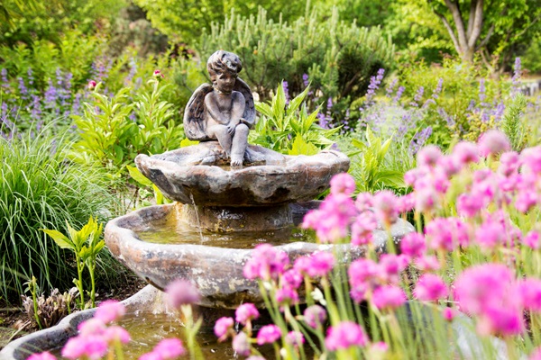 Garden-Center-Images/Statuary-Fountains2.jpg